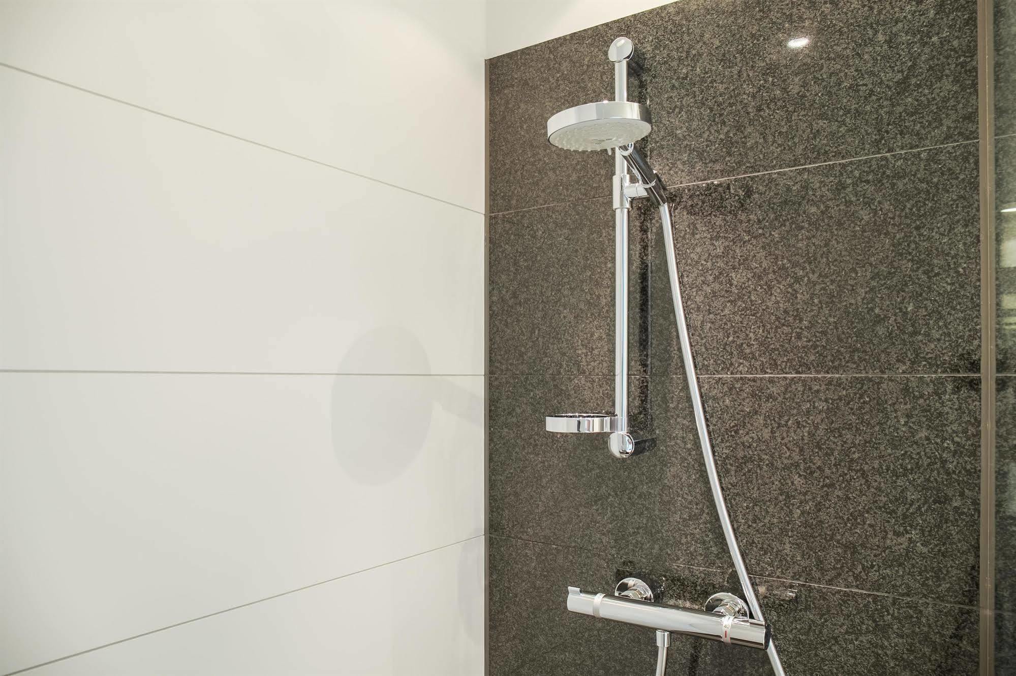 Motel One רוסטוק מראה חיצוני תמונה